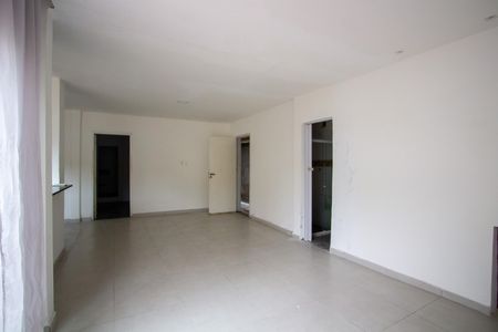 Casa para alugar com 90m², 2 quartos e 3 vagasSala