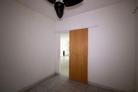 Casa para alugar com 90m², 2 quartos e 3 vagasQuarto 1