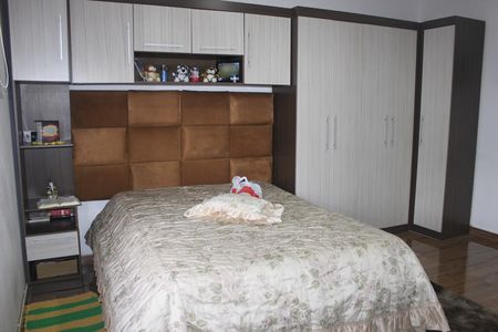 Casa à venda com 185m², 3 quartos e 2 vagasSuíte 1