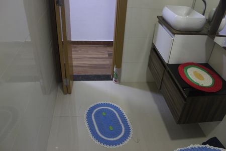 Casa à venda com 185m², 3 quartos e 2 vagasBanheiro da suíte 1