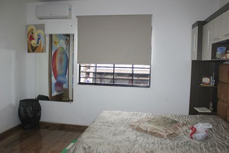 Casa à venda com 185m², 3 quartos e 2 vagasSuíte 1