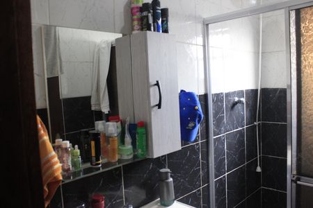 Casa à venda com 185m², 3 quartos e 2 vagasBanheiro da suíte 3