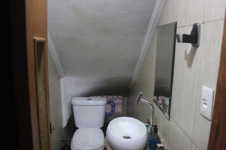 Casa à venda com 185m², 3 quartos e 2 vagasLavabo