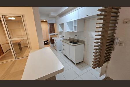 Sala/Cozinha de apartamento para alugar com 1 quarto, 50m² em Ponta da Praia, Santos