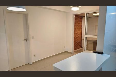 Sala/Cozinha de apartamento para alugar com 1 quarto, 50m² em Ponta da Praia, Santos