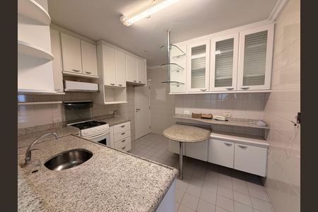 Apartamento à venda com 95m², 3 quartos e 2 vagasCozinha