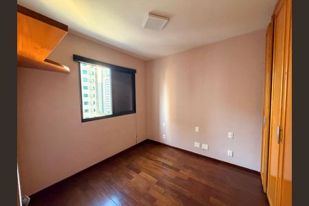 Apartamento à venda com 95m², 3 quartos e 2 vagasQuarto