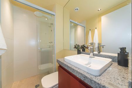 Banheiro de apartamento à venda com 1 quarto, 34m² em Vila Congonhas, São Paulo
