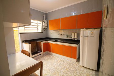 Casa para alugar com 200m², 2 quartos e 1 vagaCozinha