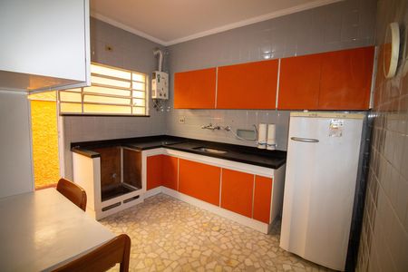 Casa para alugar com 200m², 2 quartos e 1 vagaCozinha