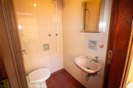Casa para alugar com 200m², 2 quartos e 1 vagaBanheiro de Serviço