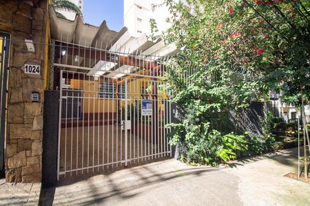 Casa para alugar com 200m², 2 quartos e 1 vagaFachada