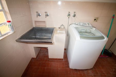 Casa para alugar com 200m², 2 quartos e 1 vagaÁrea de Serviço