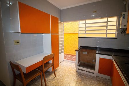 Casa para alugar com 200m², 2 quartos e 1 vagaCozinha