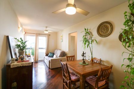 Apartamento à venda com 65m², 2 quartos e 1 vaga