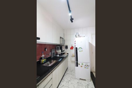 Apartamento à venda com 57m², 2 quartos e 1 vagaCozinha e Área de Serviço