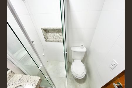 Apartamento para alugar com 44m², 2 quartos e sem vagaBanheiro