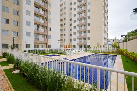 Apartamento à venda com 40m², 2 quartos e 1 vaga Apartamento à venda com 40m², 2 quartos e 1 vagaPiscina