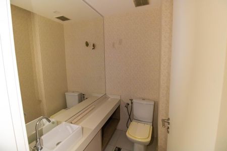 Apartamento para alugar com 180m², 4 quartos e 3 vagas Apartamento para alugar com 180m², 4 quartos e 3 vagasLavabo