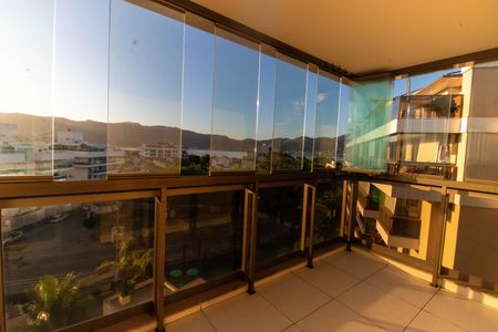 Apartamento para alugar com 180m², 4 quartos e 3 vagas Apartamento para alugar com 180m², 4 quartos e 3 vagasVista da Suíte 2