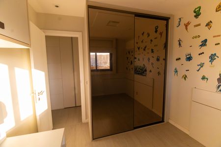 Apartamento para alugar com 180m², 4 quartos e 3 vagas Apartamento para alugar com 180m², 4 quartos e 3 vagasQuarto 2