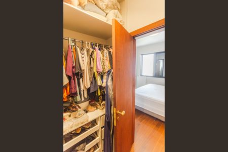 Apartamento para alugar com 100m², 3 quartos e 2 vagasCloset da Suíte