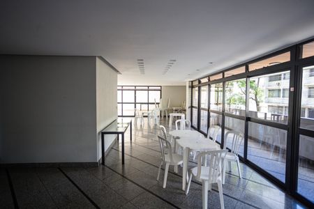 Apartamento para alugar com 100m², 3 quartos e 2 vagasÁrea comum - Salão de festas