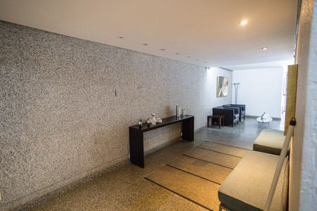 Apartamento para alugar com 100m², 3 quartos e 2 vagasHall de entrada