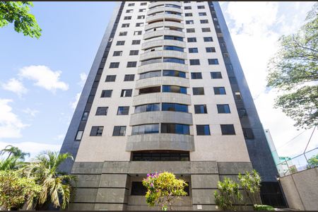 Apartamento para alugar com 100m², 3 quartos e 2 vagasFachada