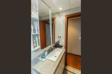 Apartamento para alugar com 100m², 3 quartos e 2 vagasBanheiro Social