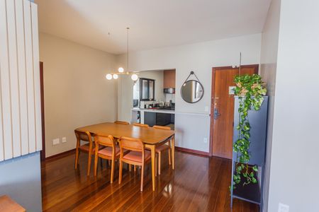 Sala de apartamento para alugar com 3 quartos, 100m² em Carmo, Belo Horizonte