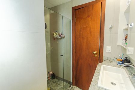 Apartamento para alugar com 100m², 3 quartos e 2 vagasBanheiro da Suíte
