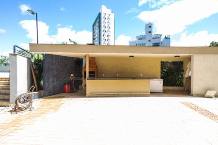 Apartamento para alugar com 100m², 3 quartos e 2 vagasÁrea comum - Churrasqueira