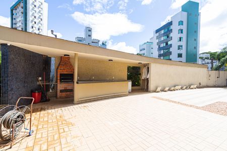 Apartamento para alugar com 100m², 3 quartos e 2 vagasÁrea comum - Churrasqueira