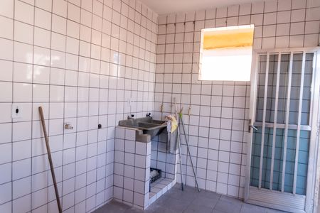 Casa para alugar com 1000m², 2 quartos e sem vaga