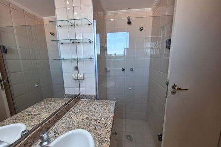 Apartamento para alugar com 96m², 2 quartos e 2 vagas Apartamento para alugar com 96m², 2 quartos e 2 vagasBanheiro da Suíte
