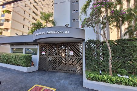 Apartamento para alugar com 96m², 2 quartos e 2 vagas Apartamento para alugar com 96m², 2 quartos e 2 vagasFachada