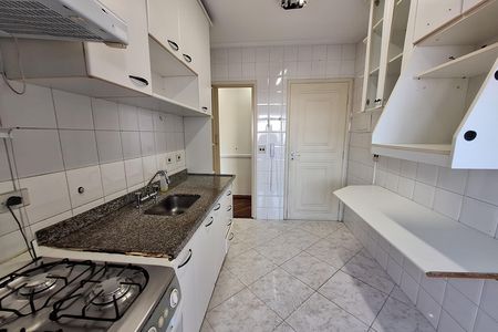 Apartamento para alugar com 96m², 2 quartos e 2 vagas Apartamento para alugar com 96m², 2 quartos e 2 vagasCozinha