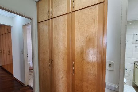 Apartamento para alugar com 96m², 2 quartos e 2 vagas Apartamento para alugar com 96m², 2 quartos e 2 vagasCorredor