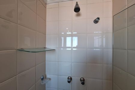 Apartamento para alugar com 96m², 2 quartos e 2 vagas Apartamento para alugar com 96m², 2 quartos e 2 vagasBanheiro da Suíte