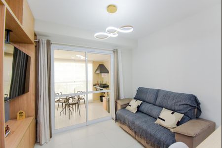 Sala de kitnet/studio para alugar com 1 quarto, 39m² em Jardim Flor da Montanha, Guarulhos
