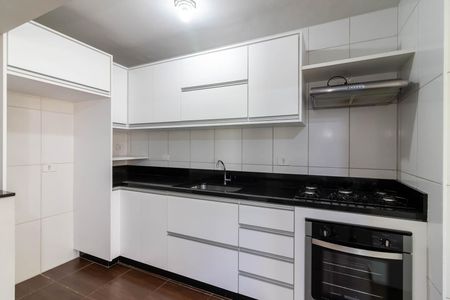 Apartamento à venda com 51m², 2 quartos e 1 vaga Apartamento à venda com 51m², 2 quartos e 1 vagaCozinha