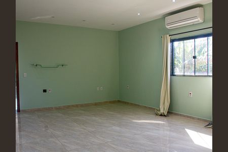 Quarto 3 de casa de condomínio para alugar com 4 quartos, 1120m² em Santa Cruz, Rio de Janeiro