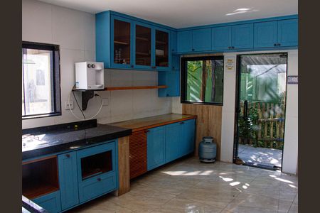 Cozinha - Armários de casa de condomínio para alugar com 4 quartos, 1120m² em Santa Cruz, Rio de Janeiro