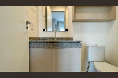 Studio para alugar com 25m², 1 quarto e sem vaga Studio para alugar com 25m², 1 quarto e sem vagaBanheiro