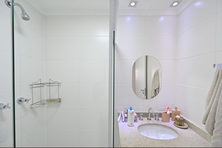 Apartamento à venda com 75m², 2 quartos e 1 vagaBanheiro Social