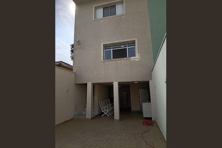 Área externa de casa à venda com 3 quartos, 195m² em Rochdale, Osasco