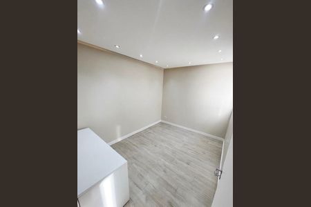 Quarto de casa à venda com 3 quartos, 195m² em Rochdale, Osasco