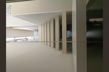 Casa à venda com 195m², 3 quartos e 2 vagas Casa à venda com 195m², 3 quartos e 2 vagasCorredor