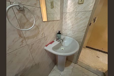 Casa à venda com 70m², 2 quartos e sem vagaBanheiro